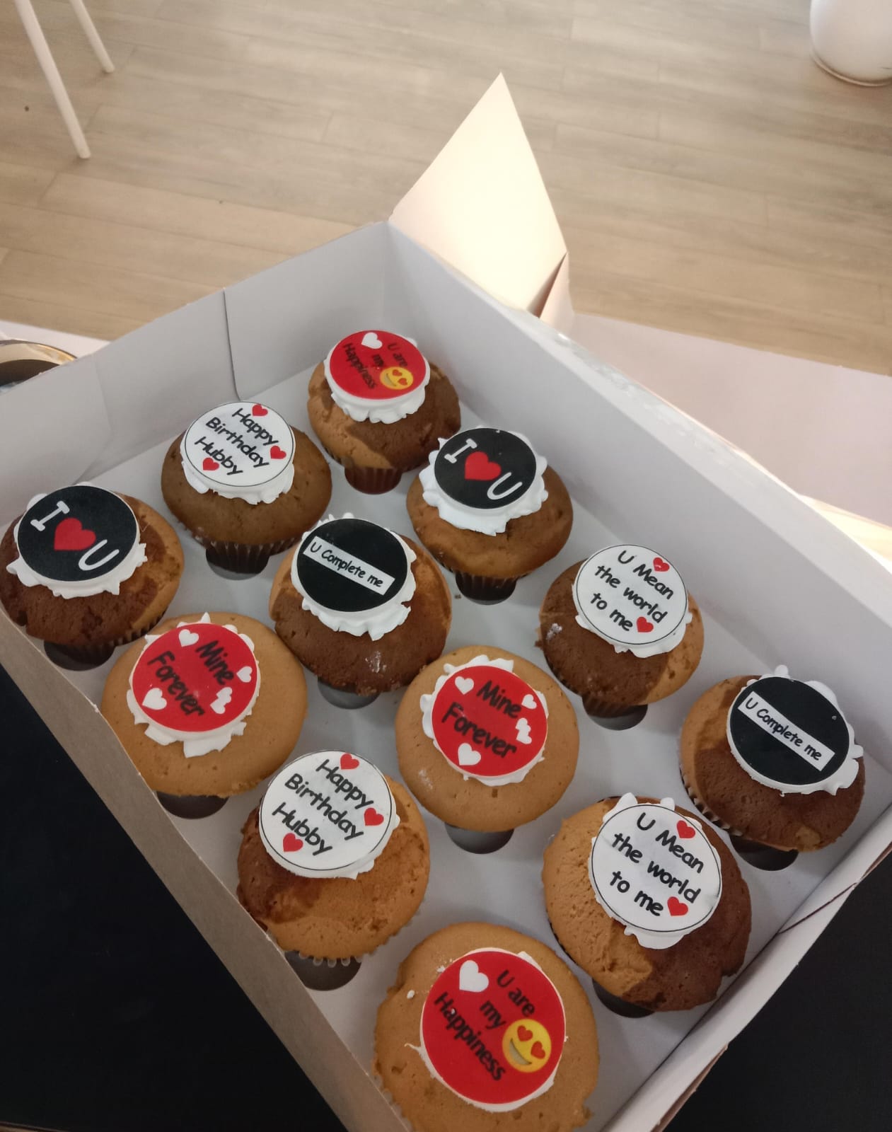 Love message cupcakes 3 Love message cupcakes 3