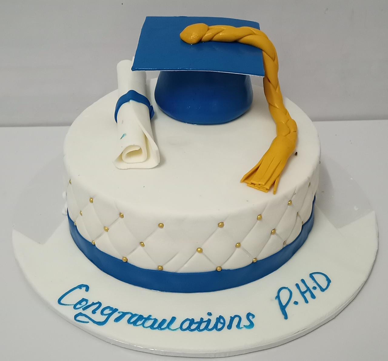 Graduation Fondant Cake Graduation Fondant Cake